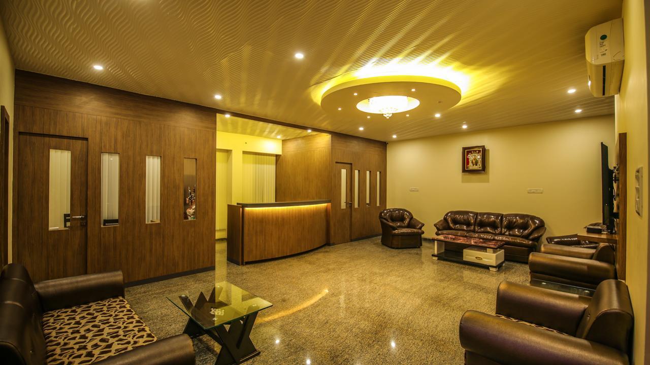 Saubhagya Inn International Лакхнау Екстер'єр фото