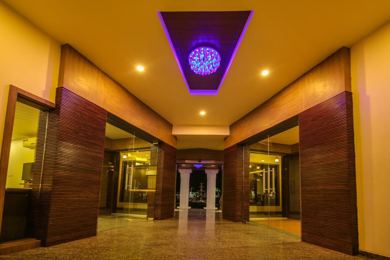 Saubhagya Inn International Лакхнау Екстер'єр фото