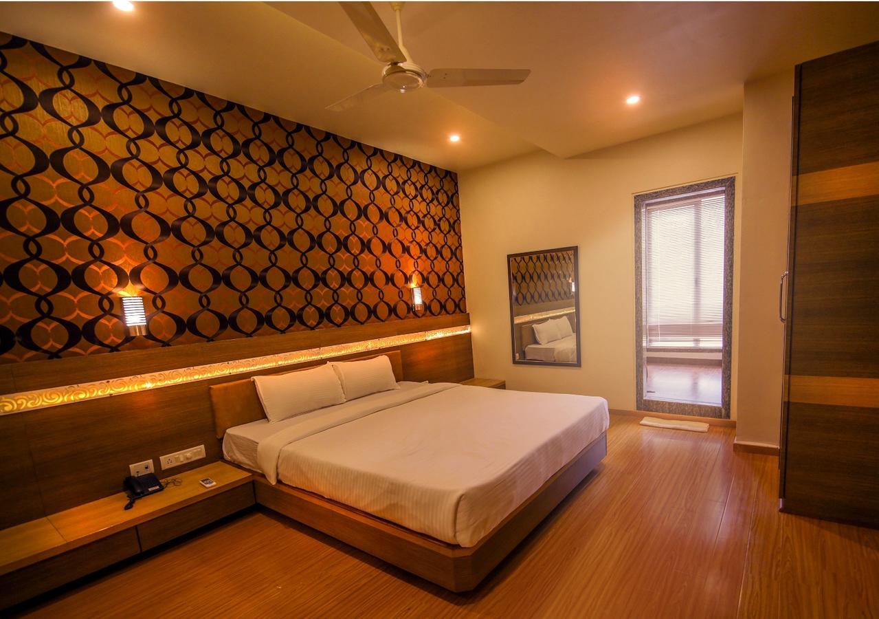 Saubhagya Inn International Лакхнау Екстер'єр фото
