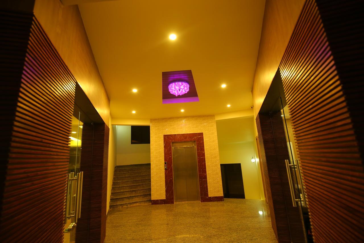 Saubhagya Inn International Лакхнау Екстер'єр фото